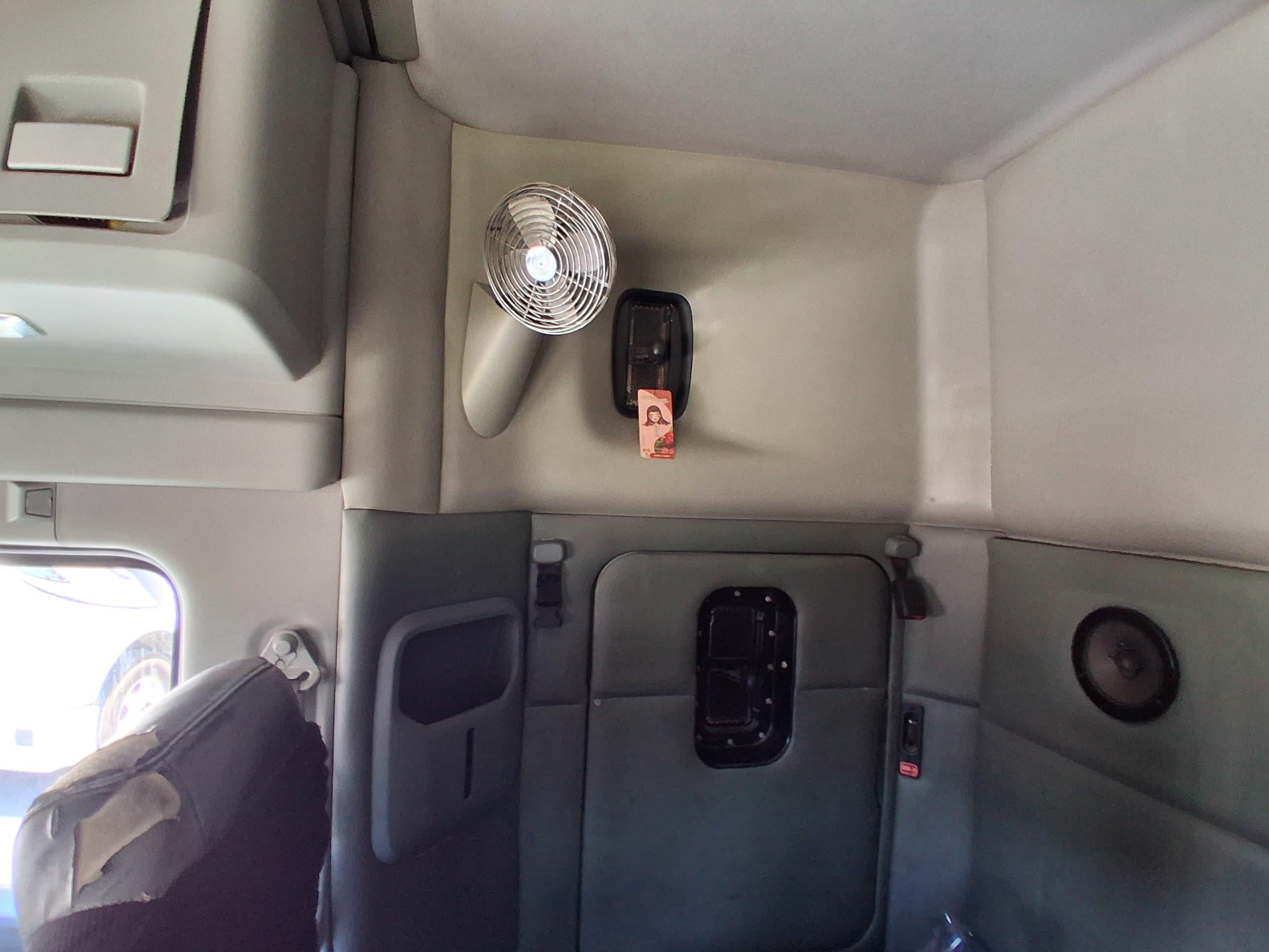 Kenworth T680 MX13 Paccar